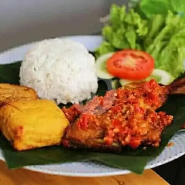 Nasi Ayam Penyet (Teh) | Lekker Sparkling, Sukun