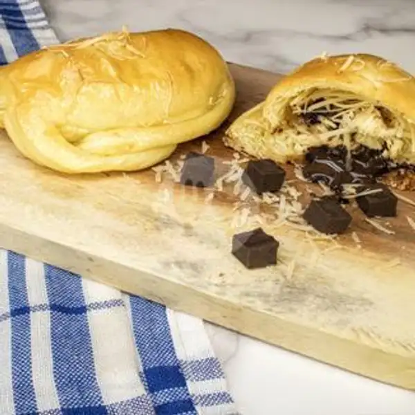 Roti Coklat Keju Baru | Majestyk Bakery & Cakes, Plered