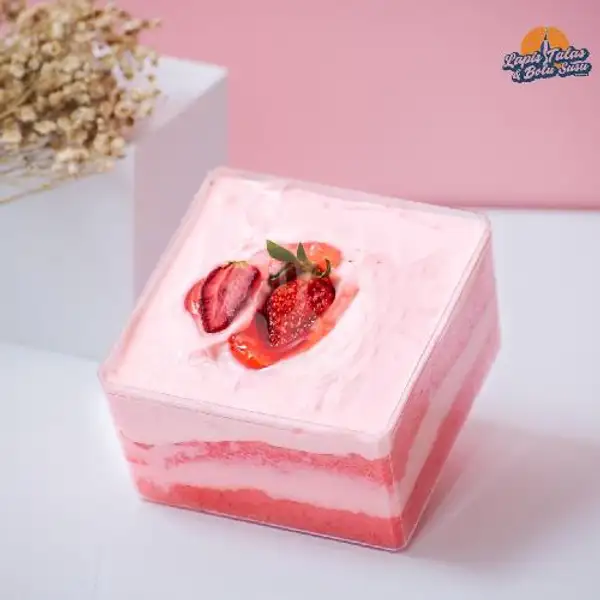 Dessert Cake Strawberry | Kue Lapis Talas Dan Bolu, Pekayon