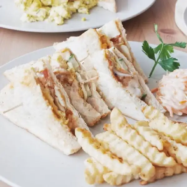 Sandwich (tuna) | Almino Coffee & Kitchen, The Central Sukajadi