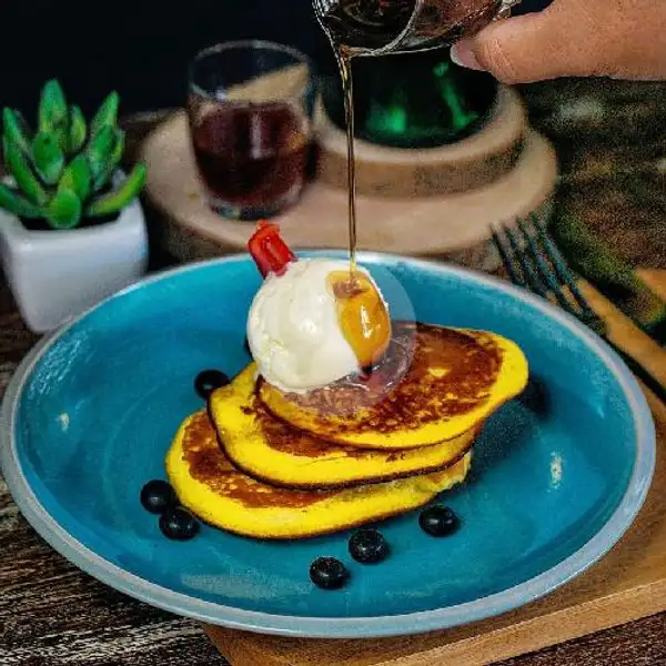 Pancake (vanilla Or Choco) | Warung Kopi By Ego, Denpasar