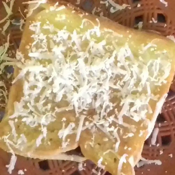 Roti Bakar Oreo Keju + Es Teh Cincau dengan Isian Cincau. | Es Kepal Milo Darsono, Batu