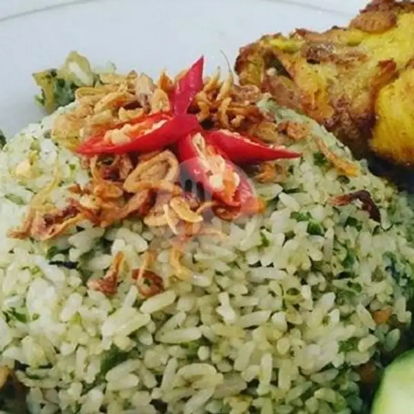 Nasi Goreng Lado Ijo + Ayam | Warung Zura, Padang Timur