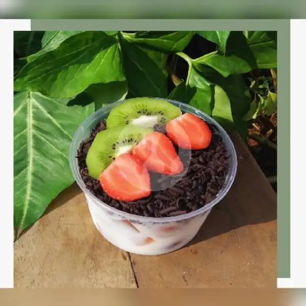 Salad Buah Coklat 300 ML | Salad Buah Mama Hanna, Dukuh Kupang