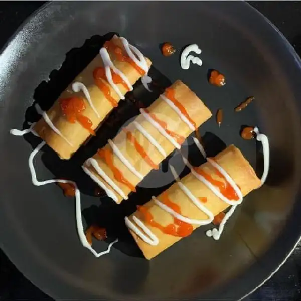 Roll Sosis Sapi + Chili Sauce Mayo | Pisang Crispy Yura, Cihanjuang