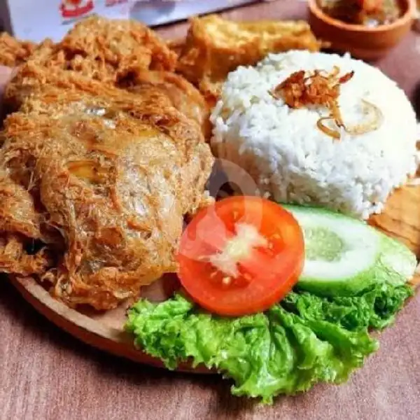 Ayam Goreng Selimut+Nasi+Es Teh | Kedai Dahar Mas Rama, Purwokerto Selatan
