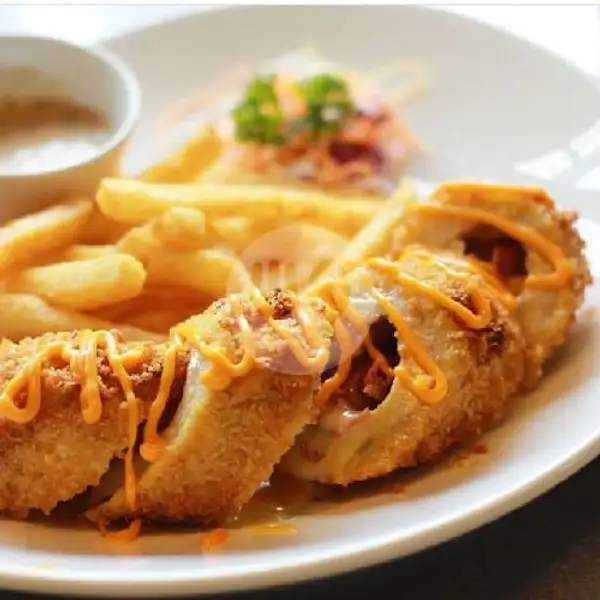 Chicken Cordon Bleu | Carnivor Steak & Grill, Surabaya