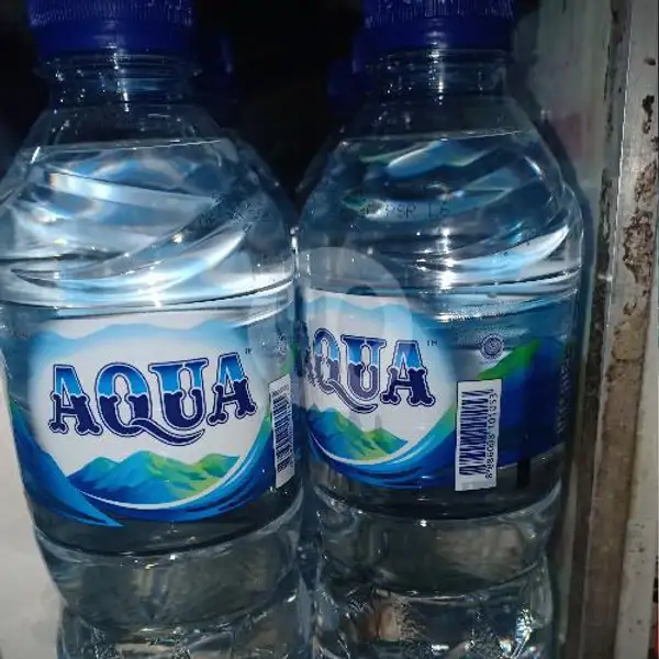 Aqua | Nasi Tempe Penyet Sikembar Lidah, Wiyung