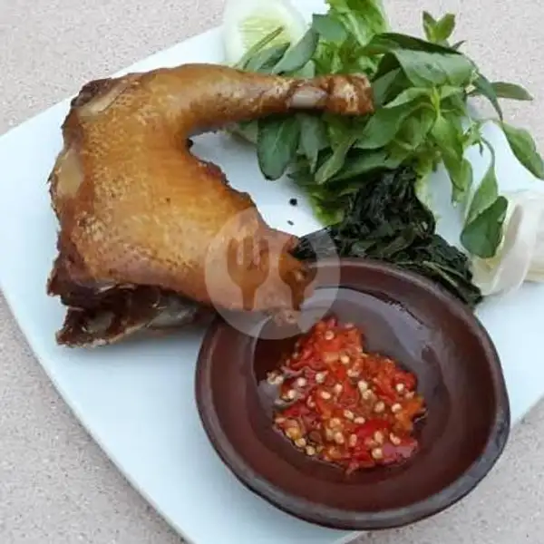Ayam Goreng + Lalapan + Sambal ( Tanpa Nasi  ) | Warung Hijau, Jogonalan Kidul