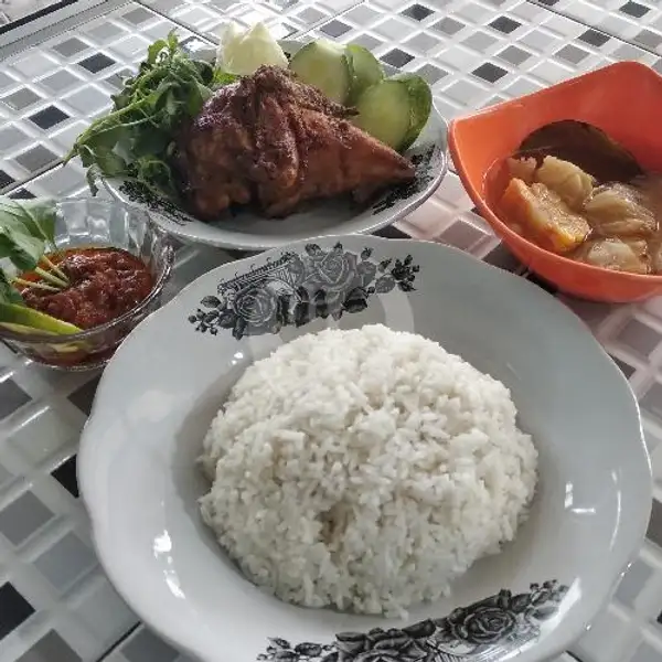 Ayam Bakar + Nasi | Warung Soto Mbak Nur, P Tirtayasa