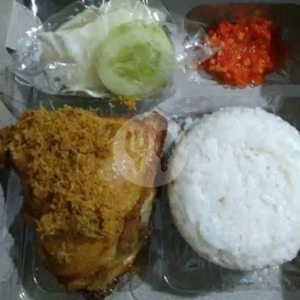Paket Hemat Ayam Serundeng +nasi Sambel Timun | Ayam Bakar Mommy Latah, Pagedangan