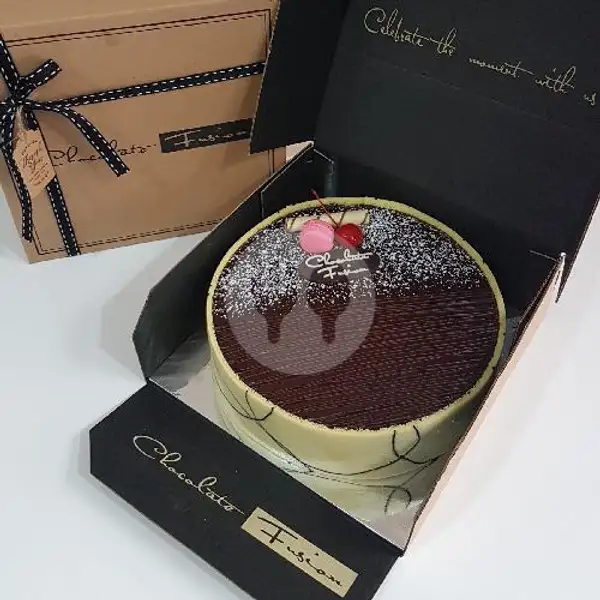 Premium Chocolate Cake Round 21cm | Chocolate Fusion Cake, Batam