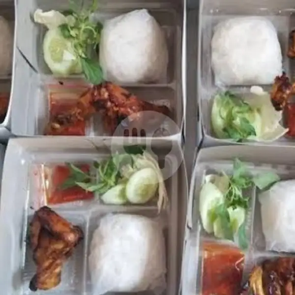 Nasi Kotak Ayam Bakar | Martabak Jadul Minyak Gajeh Bu Indah, Sukun