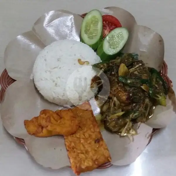 AYAM GORENG AROMA REMPAH SAMBAL IJO | Ayam Bakar Dapur Disa, Setu Bekasi