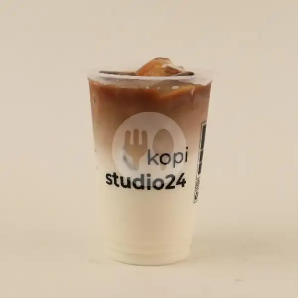 Medium Es Kopi Susu Dcream | Kopi Studio 24, Soekarno Hatta