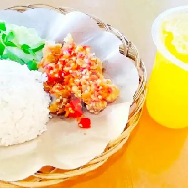 Paket Nasi Ayam Geprek + Es Jeruk | Pop Ice & Takoyaki Ruby, Tegalsari