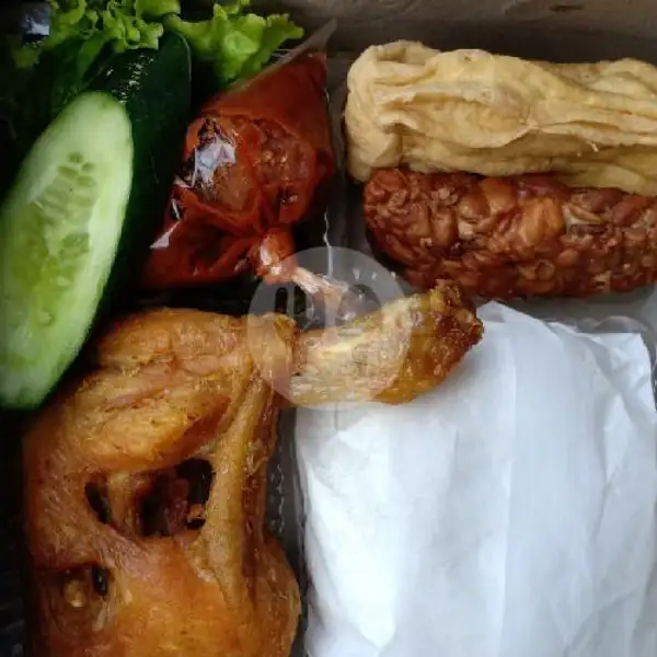 Paket Hemat Ayam Goreng | Seafood Nikmah