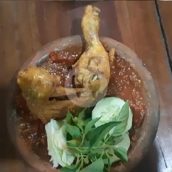 Ayam Goreng | Warung lalapan Pak Eko, Bunulrejo