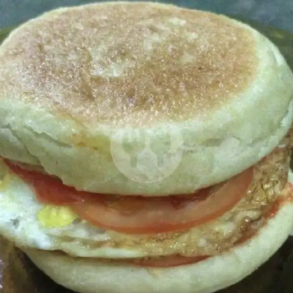 Burger Telur + Slice Keju | Kedai Mba Wati, Haji Nasir