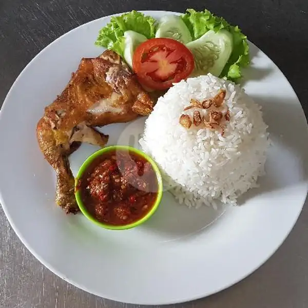 Ayam Penyet Trenz | Trenz Resto & Cafe, Panam