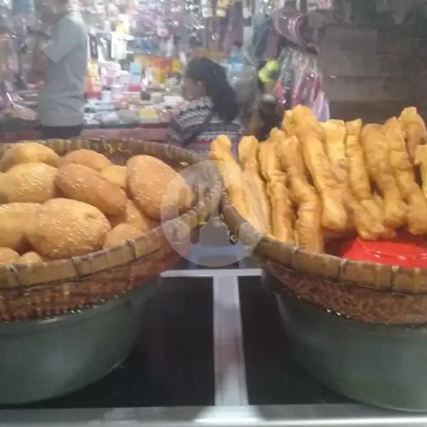 Kue Bantal Dan Cakwe | Cakwe & Kue Bantal Pasar Taman Aries
