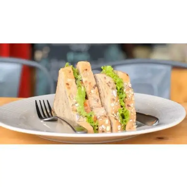Tuna Sweetcorn Sandwich | Fresh House, Batam Kota