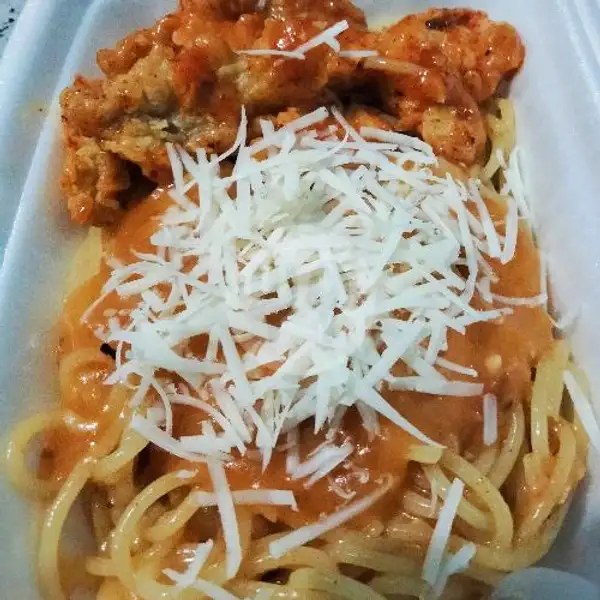 Spaghetti Bolognese with chicken crispy spicy(hot/pedas) | Waroeng 'Rela Rasah', Bekasi Utara