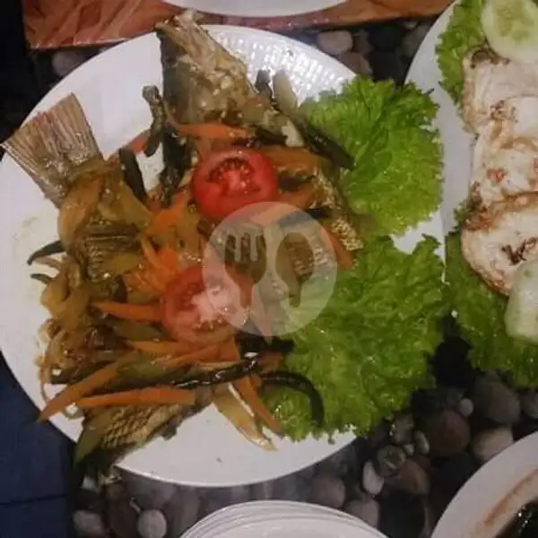 Ikan Kukus ( Steam Fish) | Lapau Nasi Udang Kelong, Padang