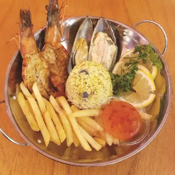 Deep Sea Platter | Fish And Cheap, Thamrin City