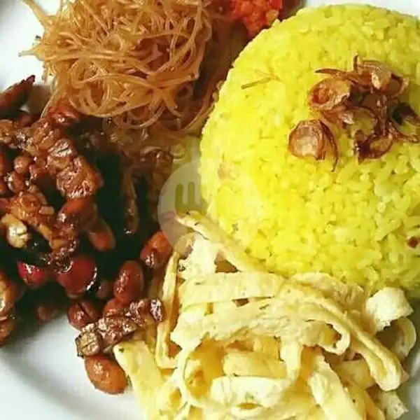 Nasi Kuning | Vitria Indah Snack