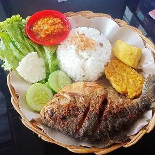 Paket Siap Saji - Ikan Bawal Goreng - Teh Pucuk - 350 Ml | Ayam Bakar Special Pekalongan Mama Khayla, Pondok Aren