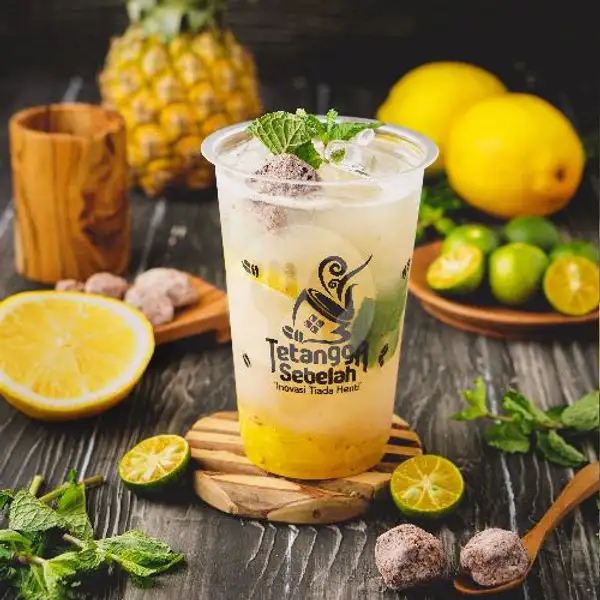 Sourplum Lemonade With Pineapple Bits (S) | Kopi Tetangga Sebelah Apt. Teluk Intan, Bandengan Raya