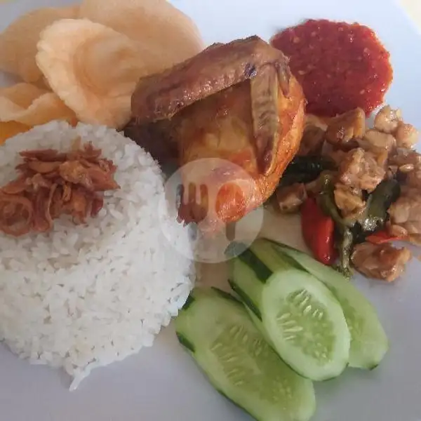 Nasi Uduk Ayam + Es Teh | Uduk Jengkol Persit, Jalan S Parman