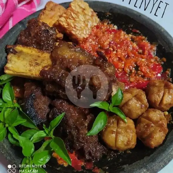 Nasi Iga Bakar Madu + Tahu + Tempe + Terong Sambel Super Pedes Dan Lalapan | Seafood Ndjedir