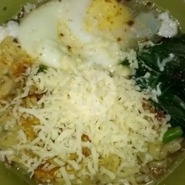 Indomie Rebus + Telor + Keju + Sayuran | Warkop Pindo, Tebet