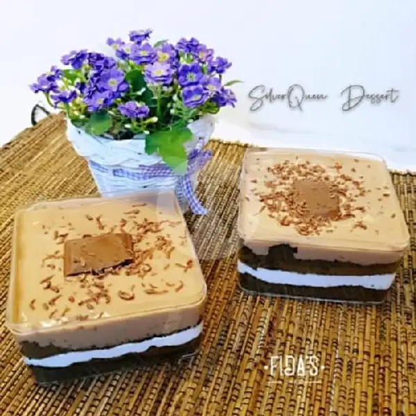 SilverQueen Cake Dessert | Fidy's Kitchen, Kebon Jeruk