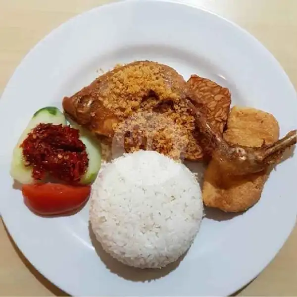 Paket Ayam Goreng Lengkuas + Nasi. | Kedai Sederhana