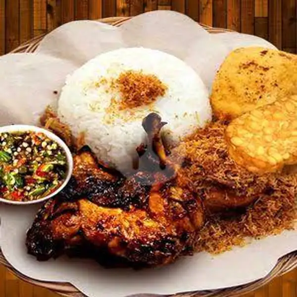 Nasi Ayam Bakar Serundeng | Depot Laris, Pringapus
