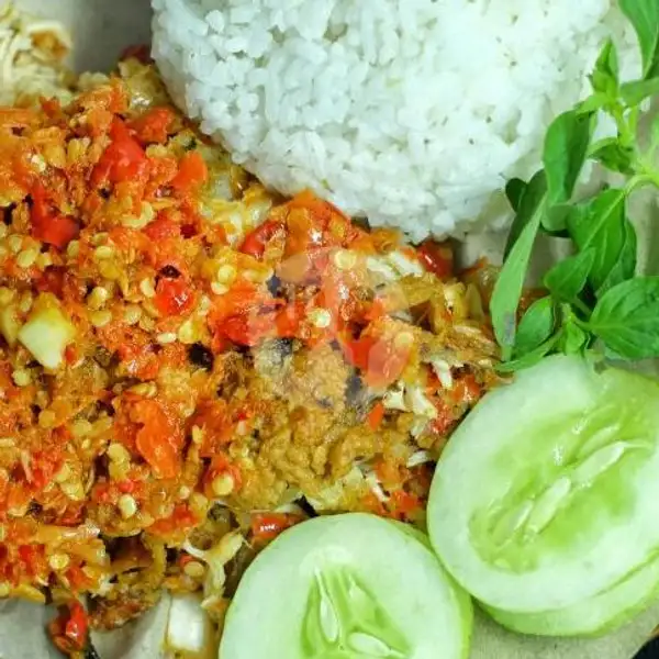 Nasi Ayam Geprek Sambal Metah Cabe Original Super Pedas/Sedang | Nasi Babat Krawu Ning Lina, Tandes