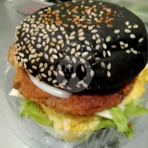 Black Burger Beef Plus Egg Pedas | Black Burger Dan Kebab Al Rayyan, Bulak