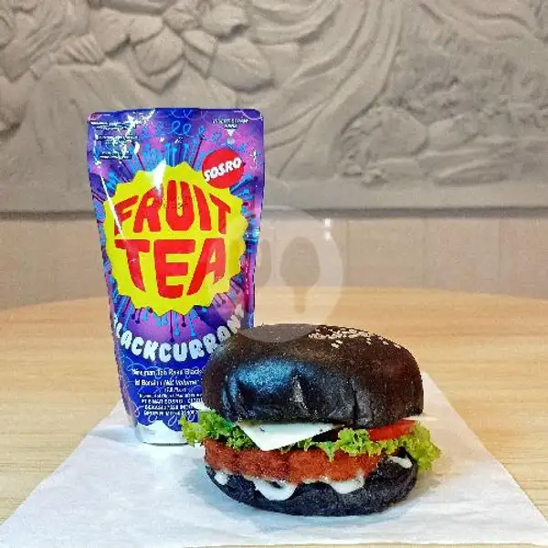 Pahe Burger Hitam Keju + Fruitea | ADB AYAM DADAR BANDUNG RESTO, SBY