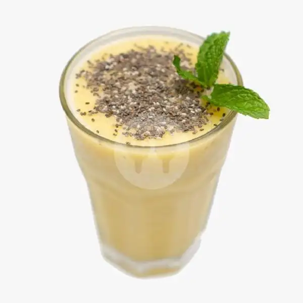 Banana Mango Smoothie | Brownfox Waffle & Coffee, Denpasar