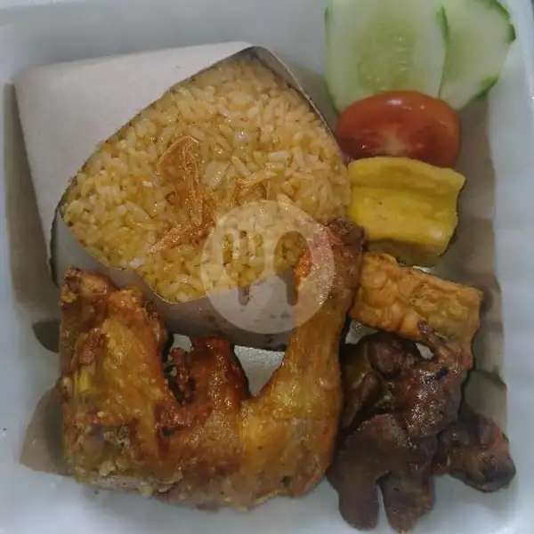 Nasi Goreng Ayam Goreng + Ati Ampela | Mom's Ulya, Segala Mider