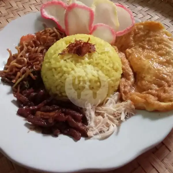 Large Nasi Uduk Kuning Telor Dadar | Lontong Sayur Jabodetabek, Jatiasih