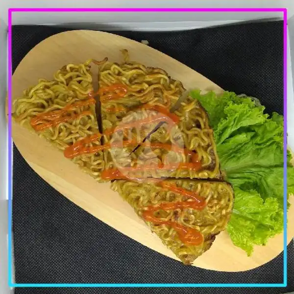 Noodle Pizza Kari Ayam | BO.in Cafe, Patemon Barat