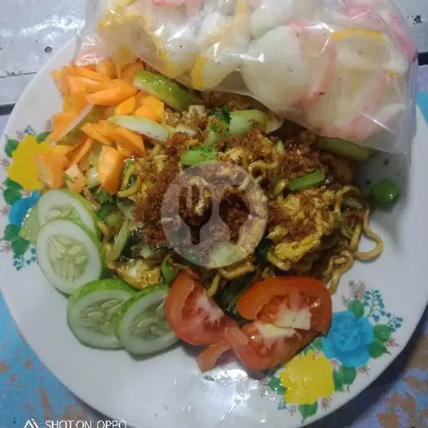 Mie Goreng Ayam+Sosis | Nasi Goreng Goyang Malam, Pemancingan Bahri