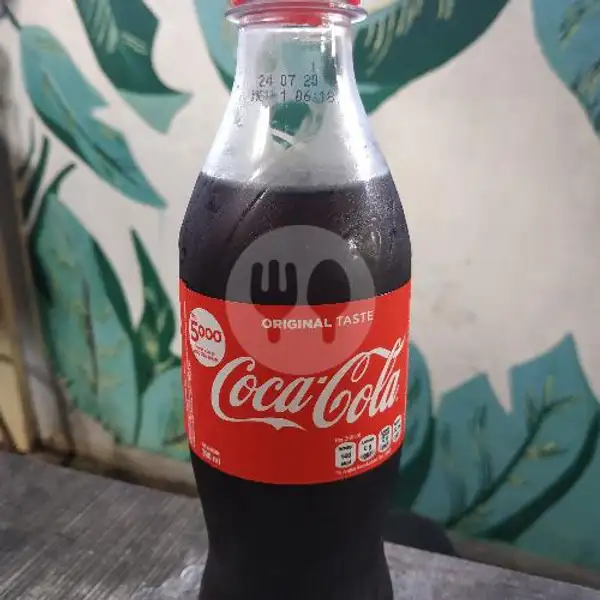 Cola | Warshoot Bali, Ubud