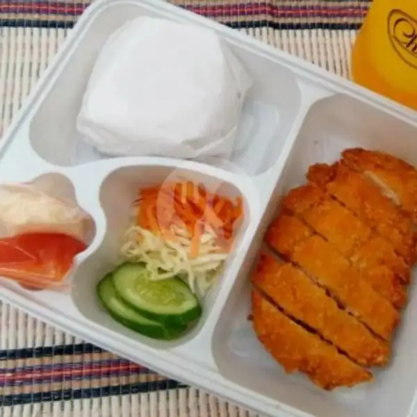 Nasi + Chicken Katsu Saos Keju | Chicken Katsu Chiayoo, Arjawinangun