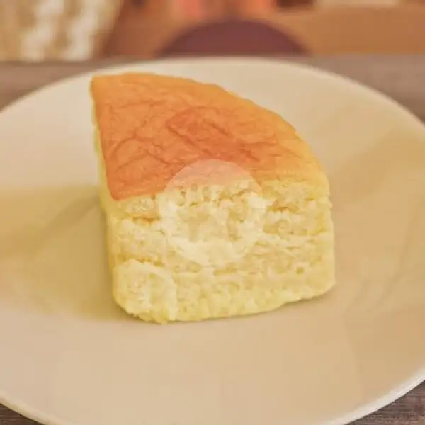 Slice Harajuku Cheese Cake | Kakiang Bakery, Denpasar
