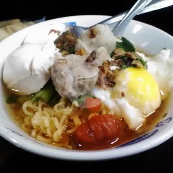 Indomie Ayam Bawang + Telor | Seblak Joy, Mangga Besar